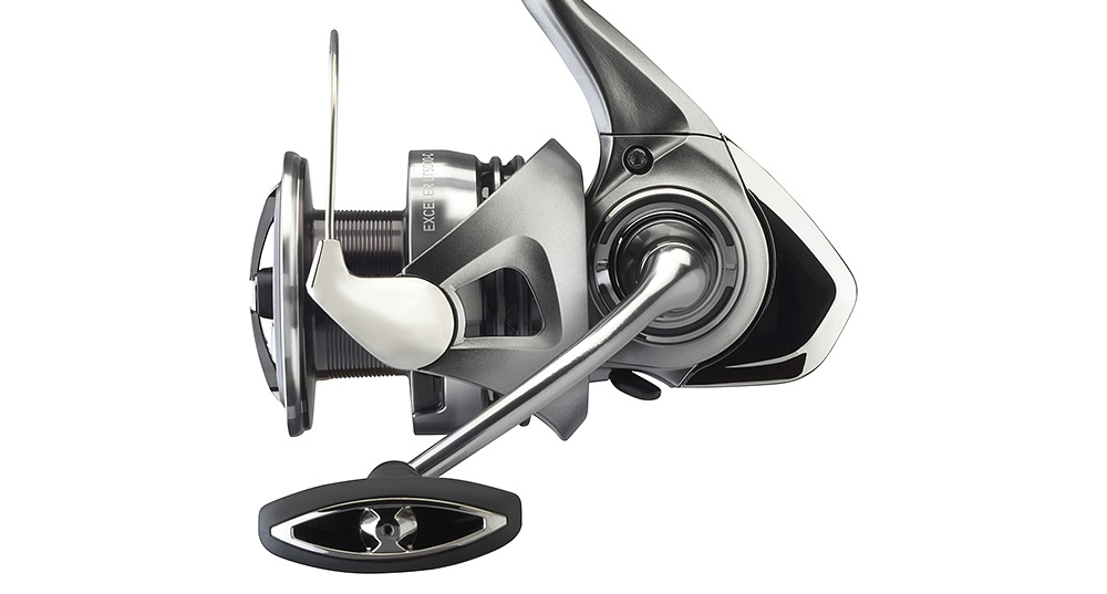 Naviják Daiwa 23 Exceler LT  2000-D
