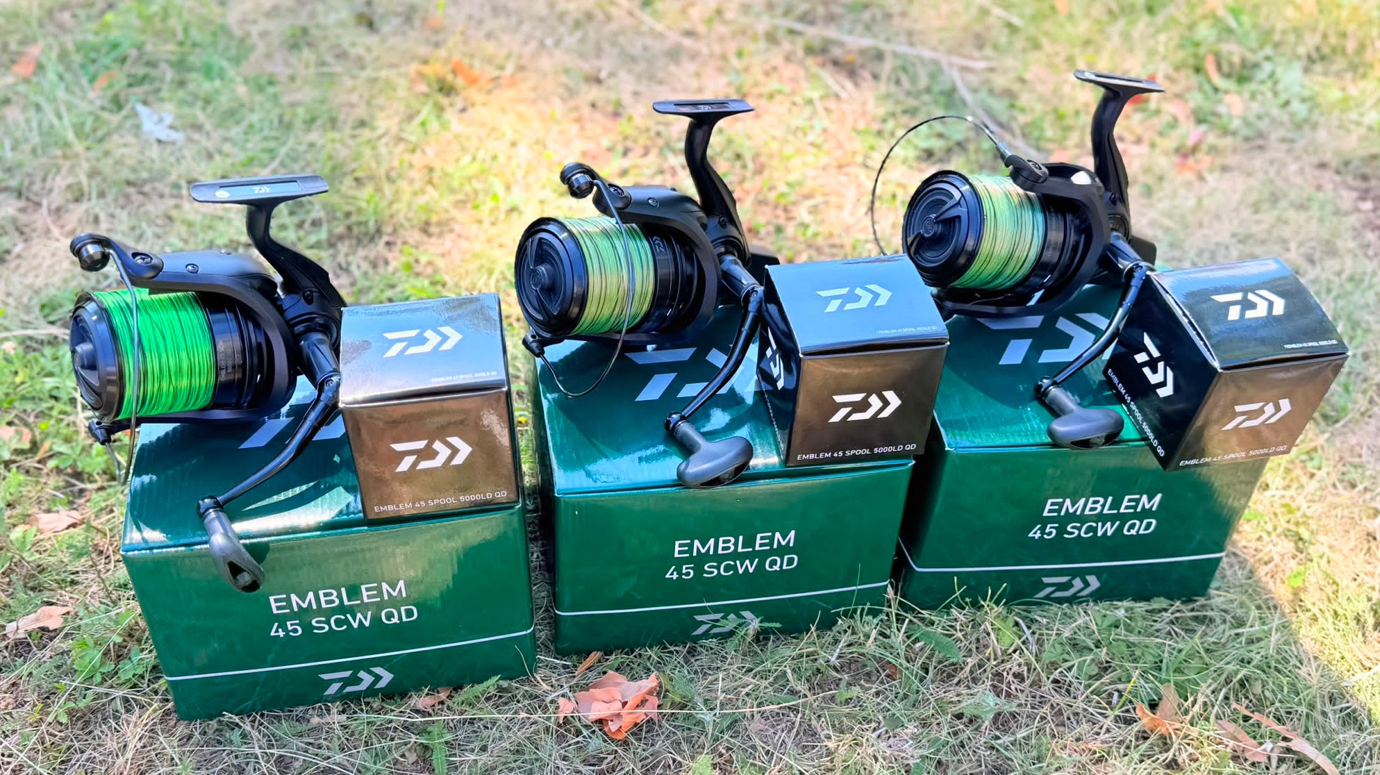 3 NAVIJÁKY DAIWA EMBLEM 45 SCW QD
