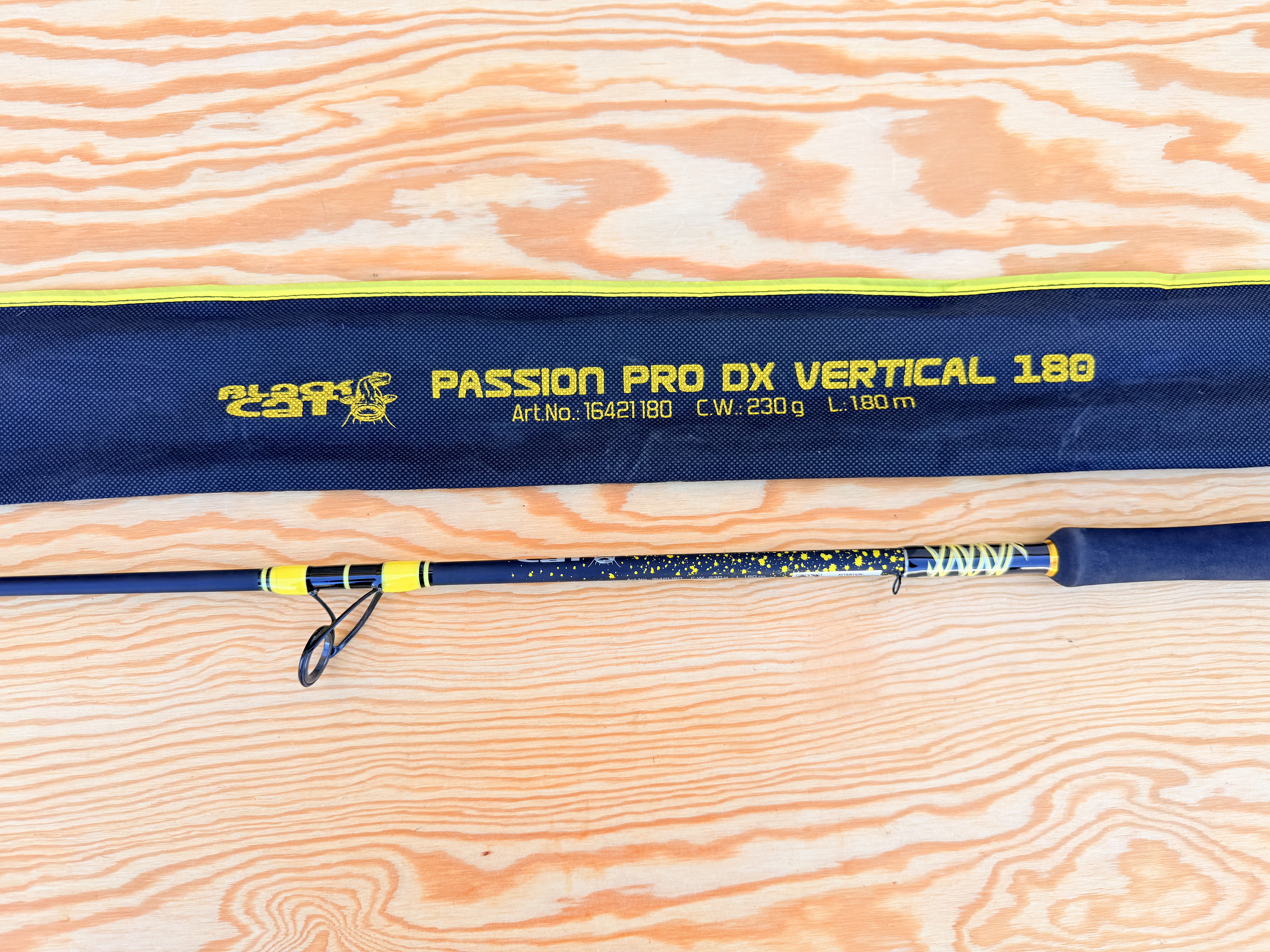 SUMCOVÝ PRUT BLACK CAT PASSION PRO DX VERTICAL 180 / 1,80 m / 230g 