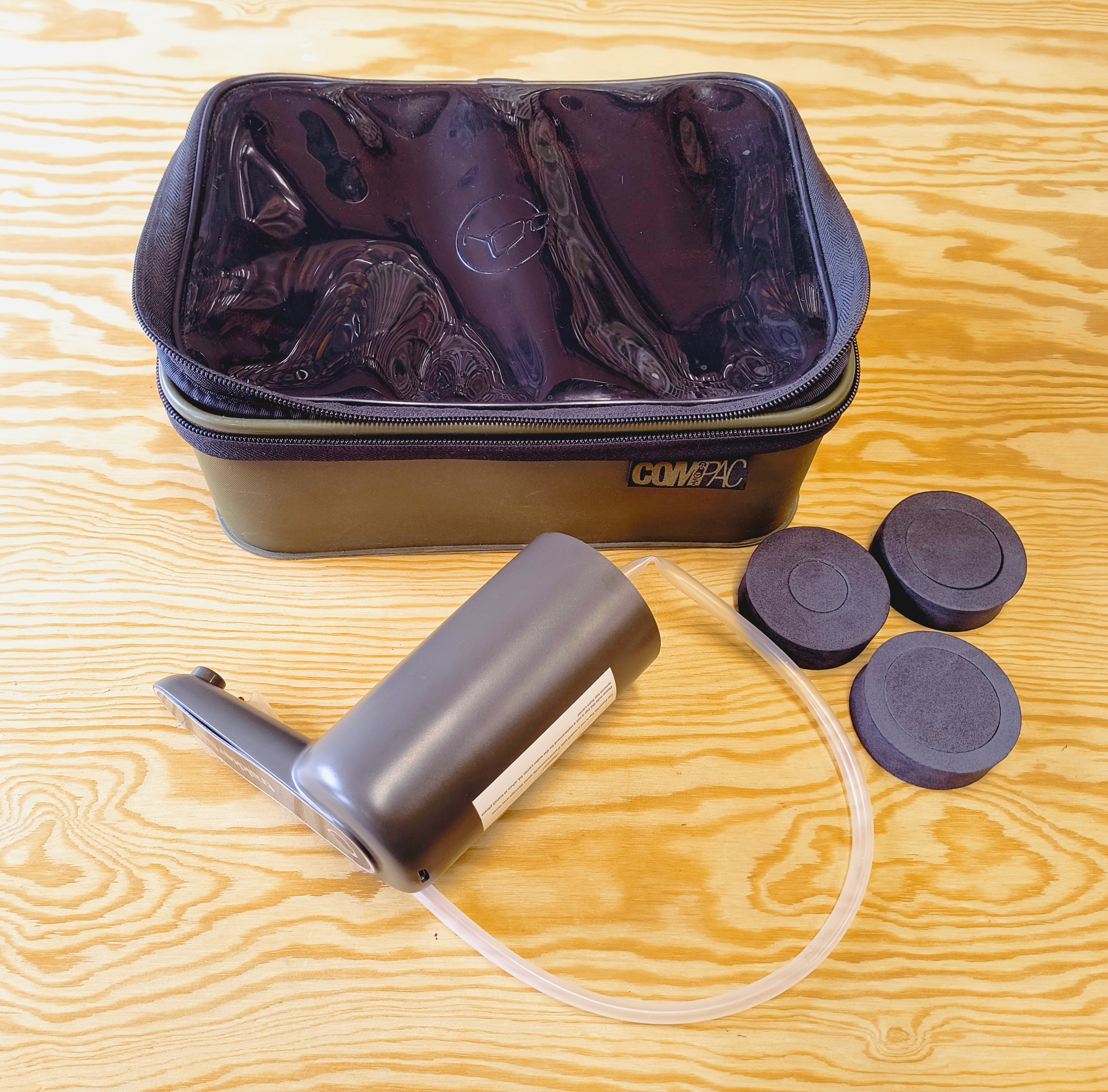 AUTOMATICKÁ PUMPA TRAKKER POWERFLO USB TAP + POUZDRO KORDA