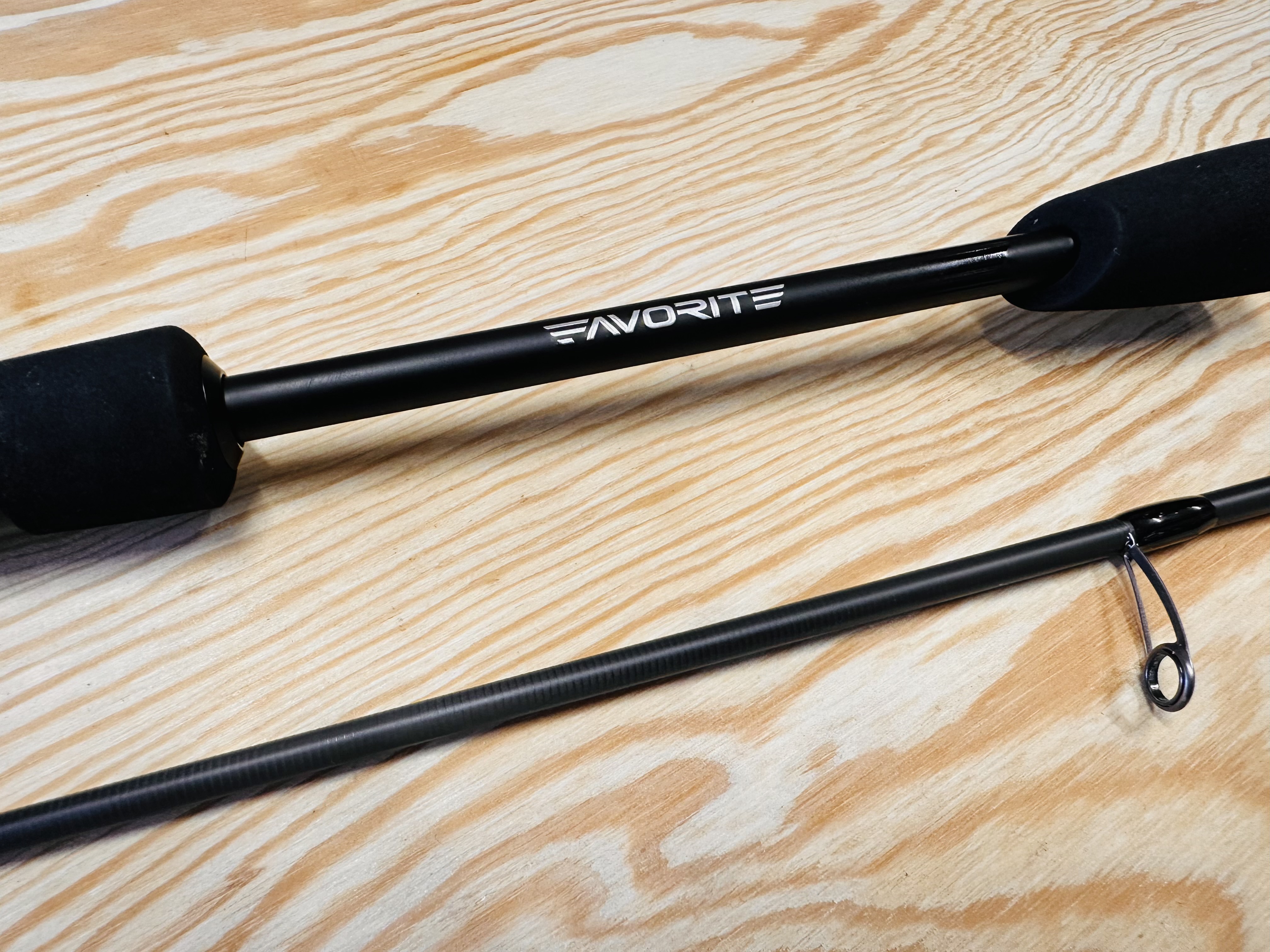 PŘÍVLAČOVÝ PRUT FAVORITE X1 NEW 732L 2,21m / 3-12g