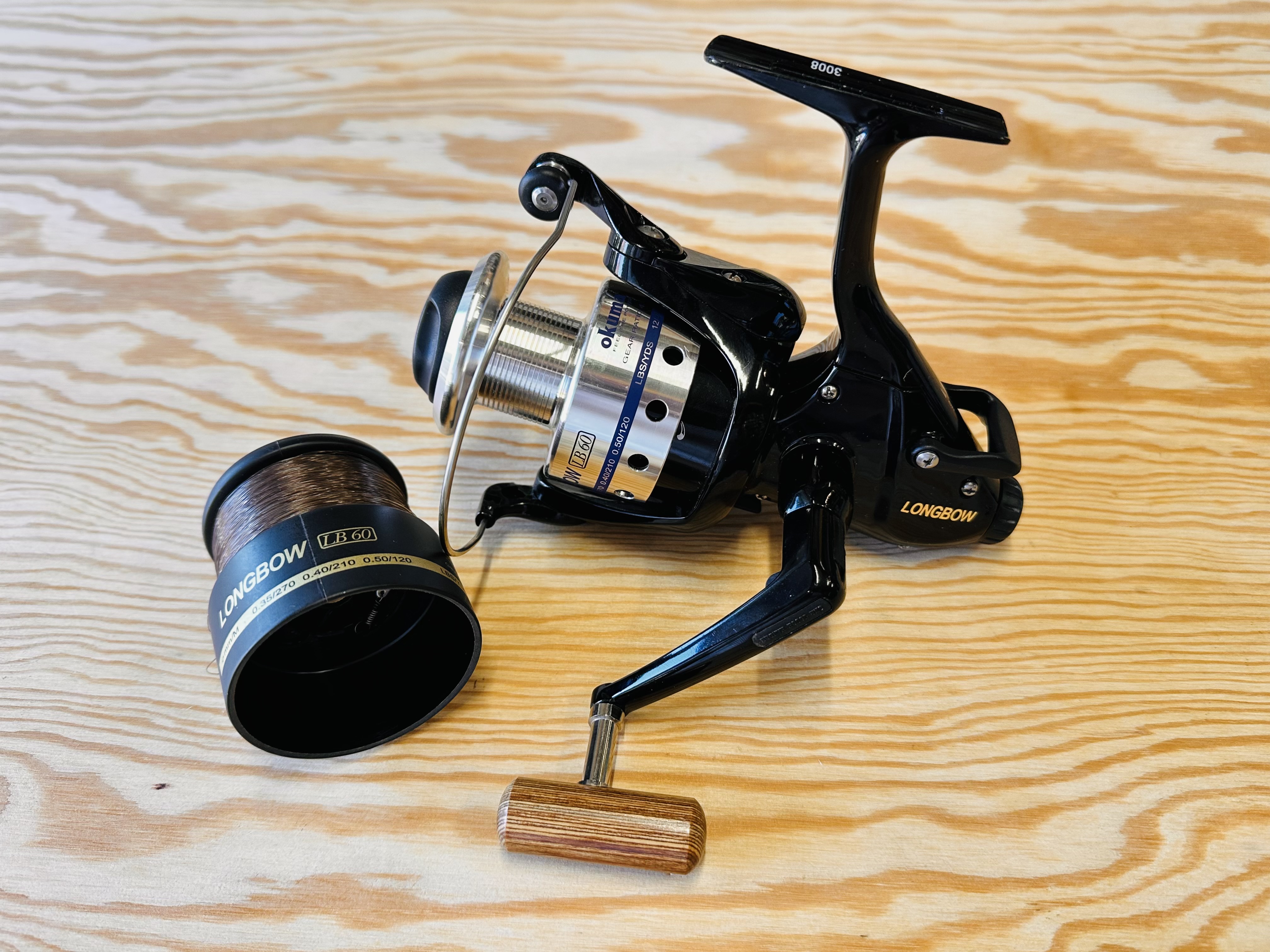 NAVIJÁK BAITRUNNER OKUMA LONGBOW LB 60