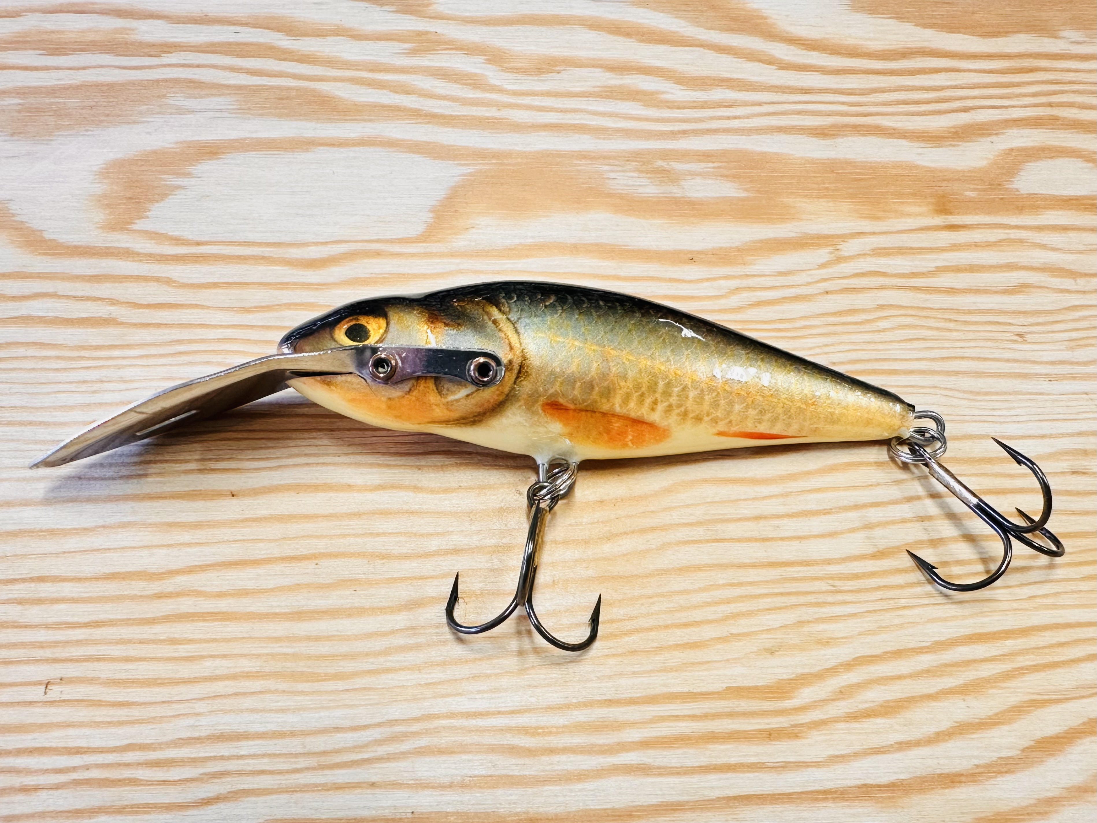 Wobler Salmo Perch Super Deep Runner Metal Floating / 12cm / 40 g 