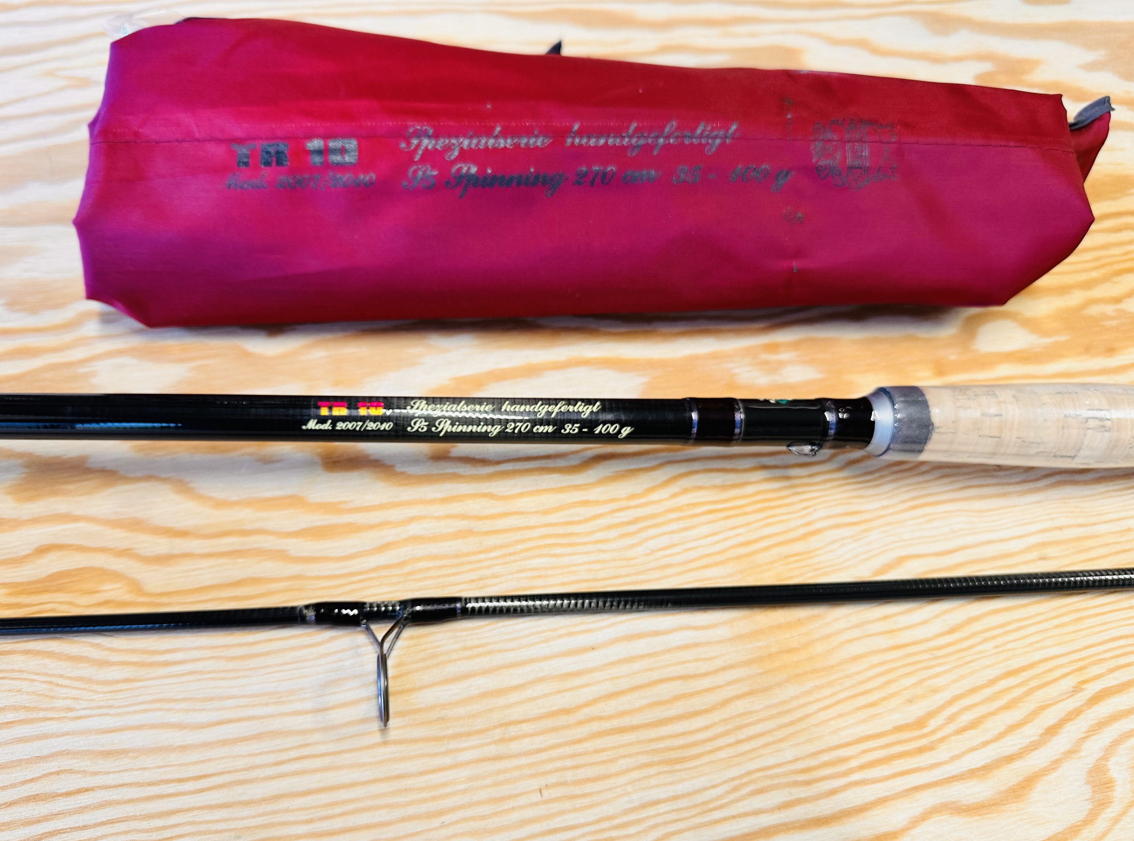 PŘÍVLAČOVÝ PRUT BYRON TR10 SPECIAL S5 SPINNING  / 2,7 m / 35-100 g 