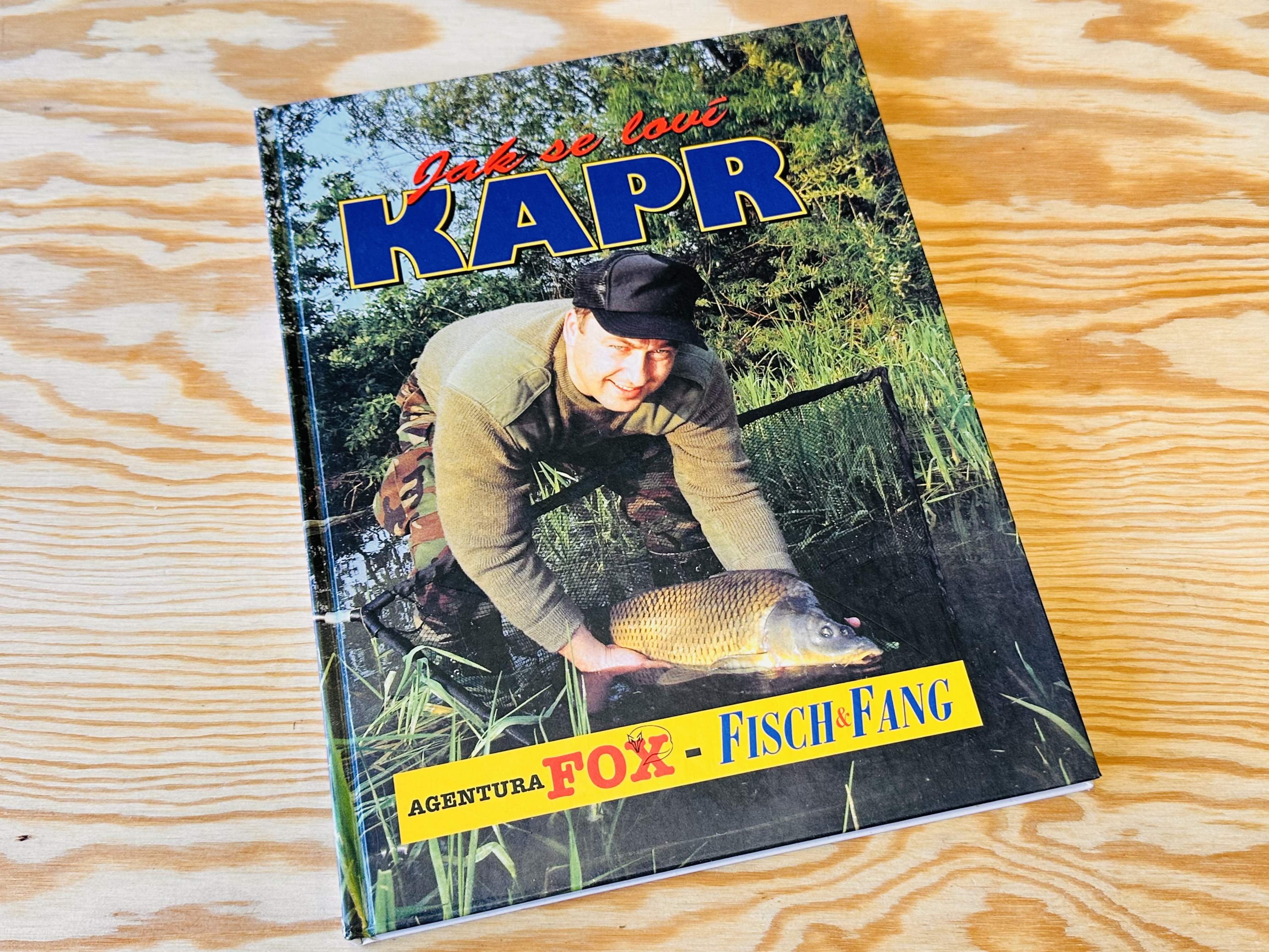 KNIHA JAK SE LOVÍ KAPR  / FOX