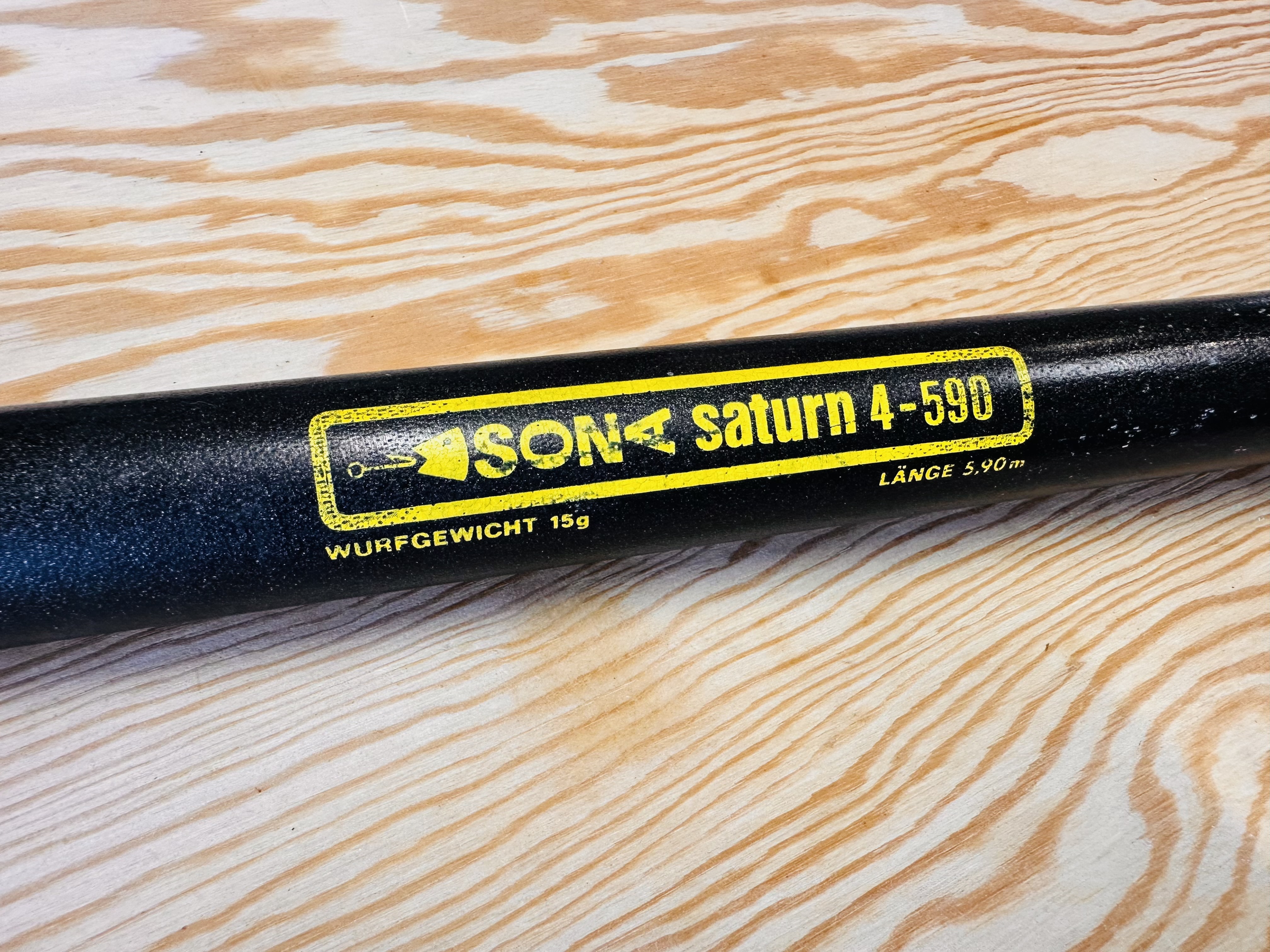 RETRO PLAVAČKOVÝ BIČ SONA SATURN 4-590 / 5,90 M / 15 G 