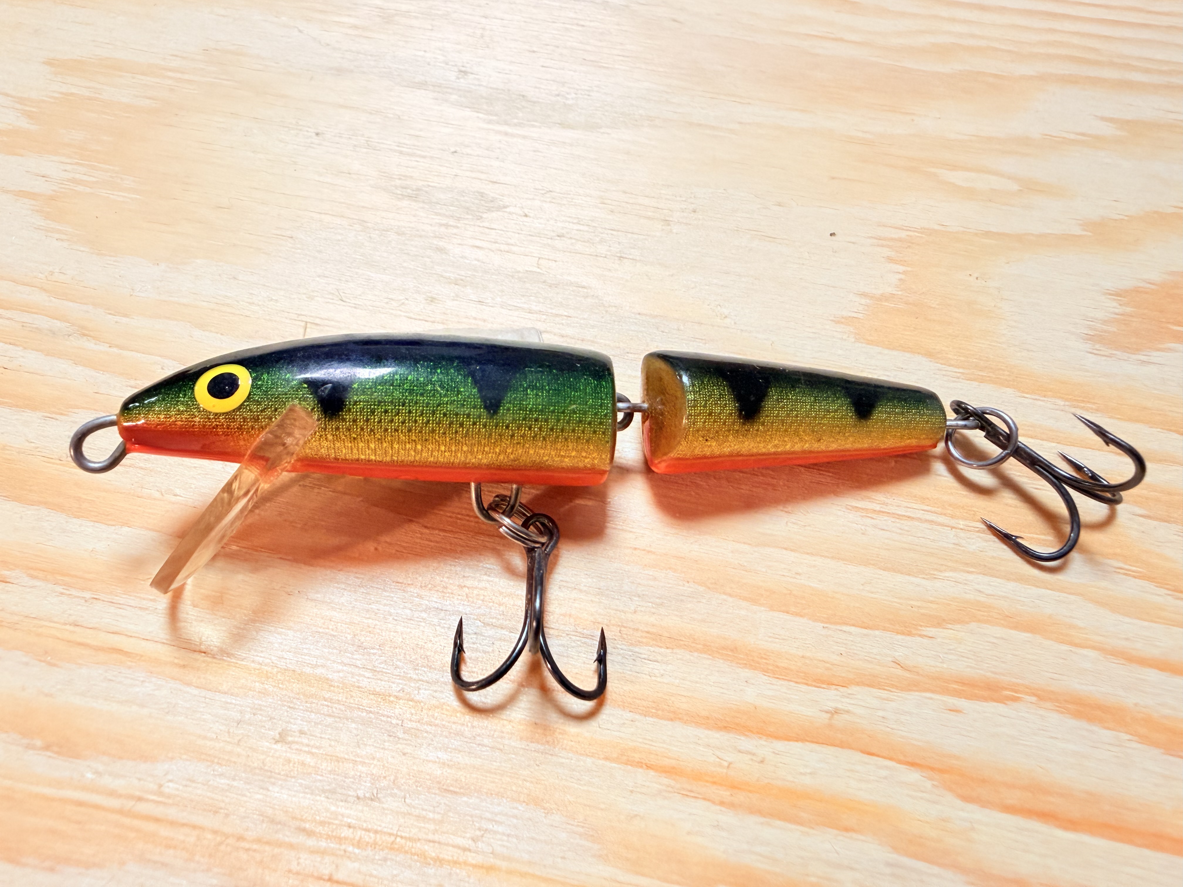 Wobler RAPALA Jointed Floating J09 - P / 9 cm / 7 g
