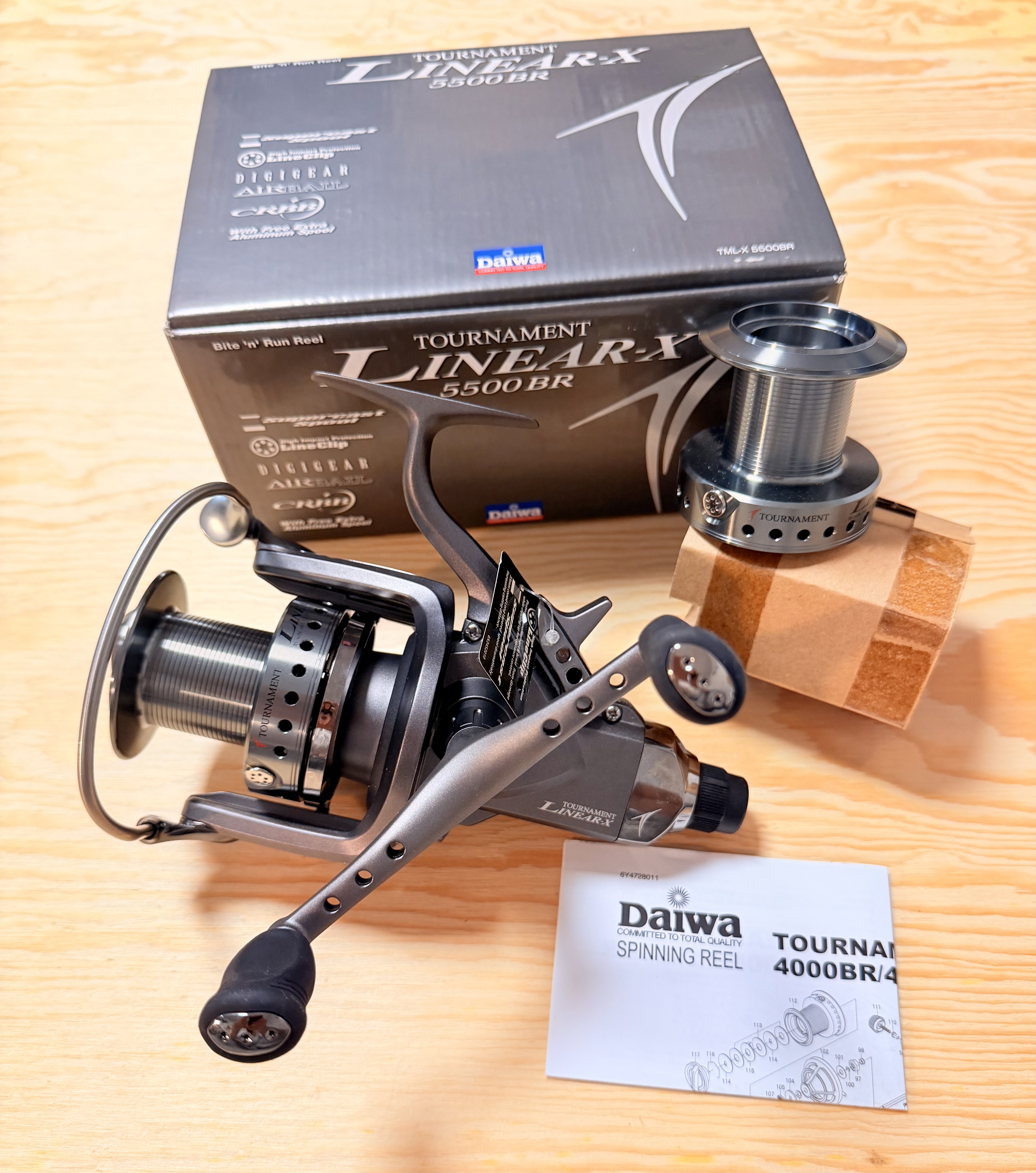  RYBÁŘSKÝ NAVIJÁK DAIWA TOURNAMENT LINEAR - X 5500 BR