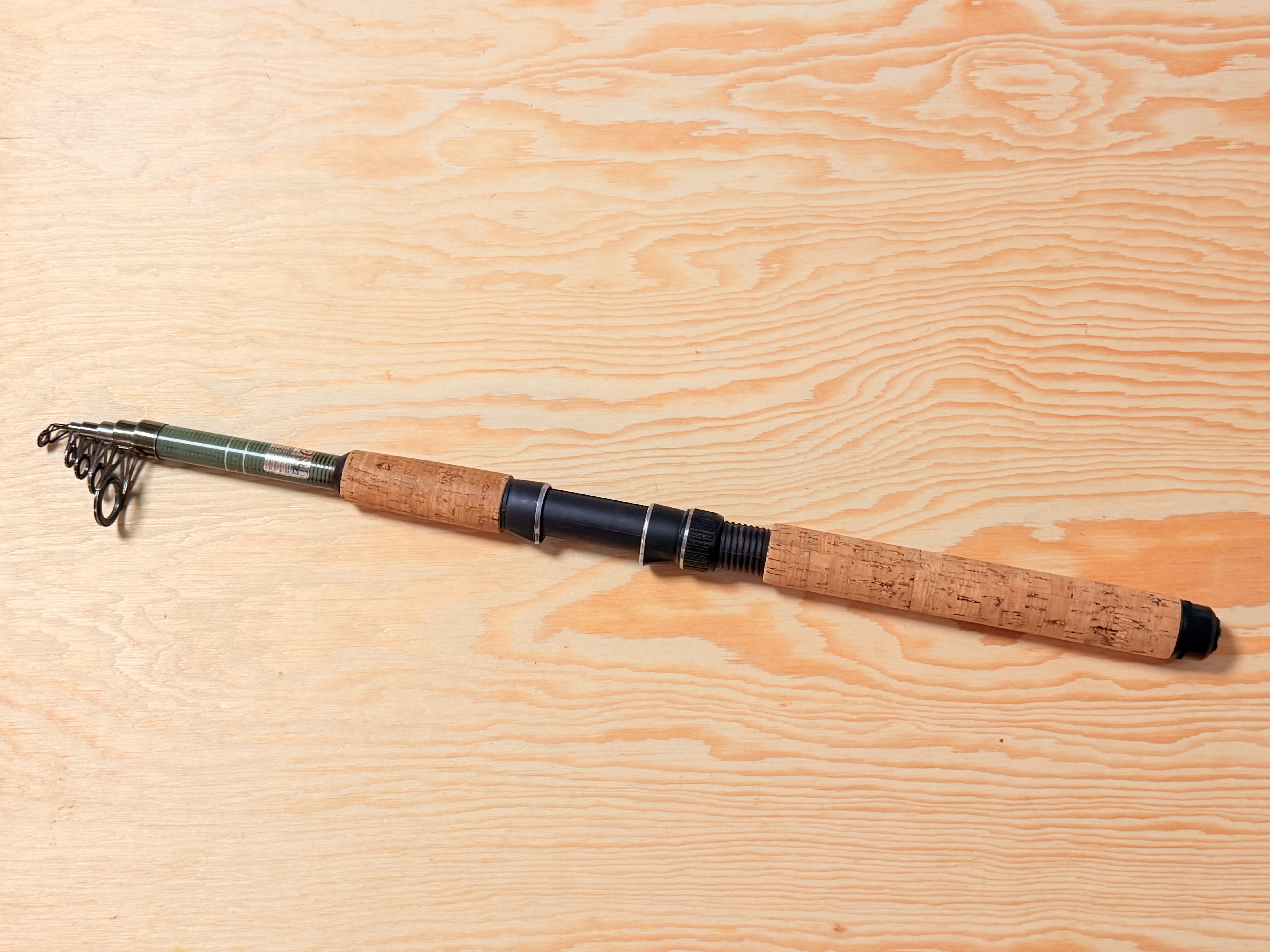 TELESKOPICKÝ PRUT DAM BLACK PANTHER / 2,40 m / 30-60 g